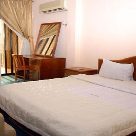 Royal Marble Hotel Benin Eksteriør billede